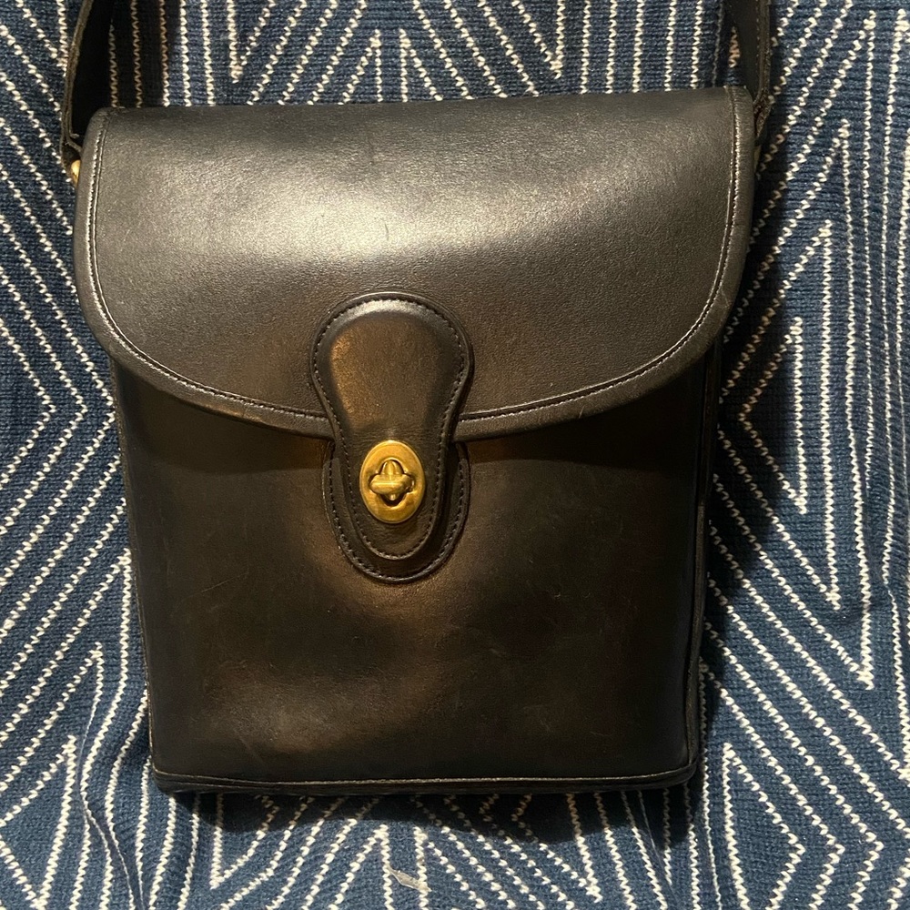 Vintage Coach Bucket Camera Black Bag